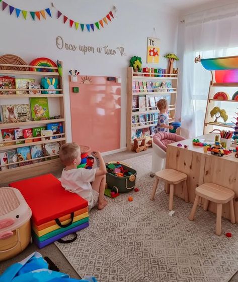 Small Playspace Ideas, School Aged Playroom, In Home Day Care Set Up, Playroom Homeschool Room, Childminders Playroom Home Daycare, Playarea Kids Livingroom, Montessori Playroom 6-12 Months, Homeschool Classroom Setup, In Home Daycare Ideas