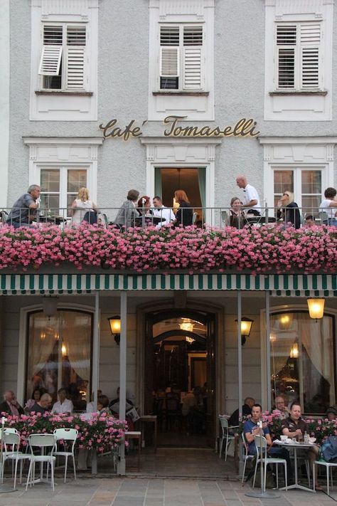 Selamat Hari Valentine, Sidewalk Cafe, Glamour Style, Salzburg Austria, Shop Fronts, Innsbruck, Zermatt, Golf Cart, Cafe Design