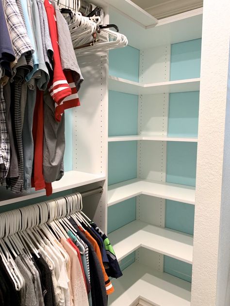 How To Update a Closet With Additional Shelves - and on a Budget! #closetorganization #diy #homeimprovement Update Closet, Small Master Closet, Small Closet Storage, Small Walk In Closet, Closet Redo, Corner Closet, Organized Closet, Organizing Products, Walking Closet