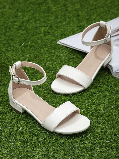 Sandals For Girl, Simple White Shoes, Simple Sandals Heels, Simple Sandals Flat, White Dress Shoes For Women, Pretty Shoes Flat, Girly Shoes Flats, Flat White Shoes, Girly Sandals