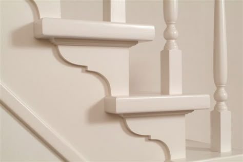 Colonial Staircase, Cottage Stairs, Baseboards And Trim, Stair Brackets, Merlin 2, Staircase Interior Design, Victorian Hallway, Escalier Design, Pop Ceiling Design