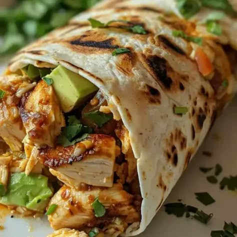 Chicken Avocado Wrap - Better Homebase Filling For Wraps, Chicken And Avocado Wrap, Chicken Avacacado Wraps, Avocado Lunch Ideas, Chicken Avocado Recipes, Chicken And Avocado Recipes, Avocado Chicken Wrap, Chicken Wrap Ideas, Avocado Wrap Recipes