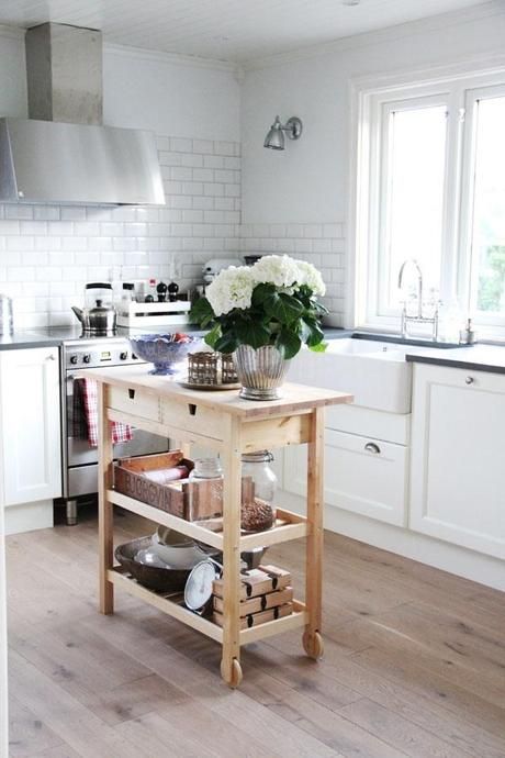 Ikea Forhoja, Dapur Ikea, Small Kitchen Inspiration, Small Kitchen Island Ideas, Freestanding Kitchen Island, Mobile Kitchen Island, Ikea Kitchen Island, Small Kitchen Island, Space Saving Kitchen