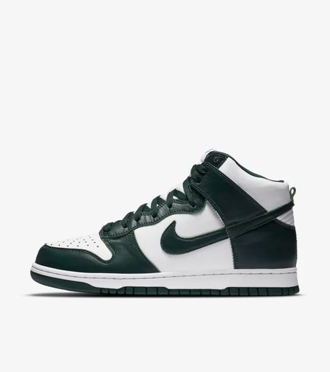 Nike Dunk High Spartan Green, Dunk High Spartan Green, High Top Nikes, Nike Dunks High, High Top Nike, Nike High, Nike Models, Dunks Nike, Michigan State Spartans