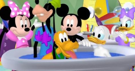 Watch Taking a bath can get rid of the hiccups from Mickey Mouse Clubhouse with Donald Duck, Minnie, Daisy, Goofy, Pluto, Professor von Drake, Mickey Mickey Mouse Clubhouse Birthday, Palace Pets, Taking A Bath, Doc Mcstuffins, Chip And Dale, Nick Jr, Hiccup, Mickey Mouse Clubhouse, Disney Junior