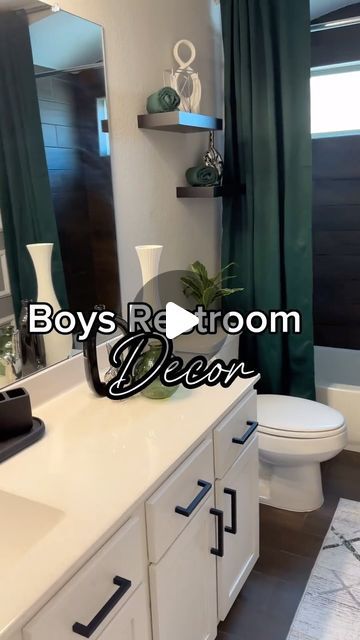 Emerald Green Bathroom Walls, Mens Bathroom Ideas Decor, Teen Boys Bathroom Ideas, Men Bathroom Ideas, Boys Bathroom Ideas Teenagers, Unisex Kids Bathroom Ideas, Mens Bathroom Ideas, Teen Bathroom Ideas, Teenage Bathroom