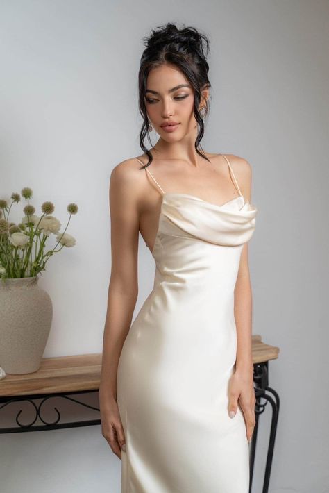 Simple wedding dresses