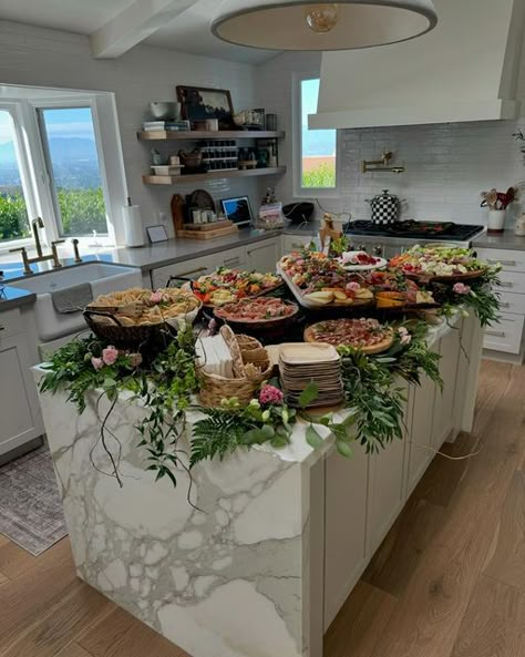 Corporate Event Food Display, Antipasto Table Presentation, Food Set Up On Kitchen Island, Food As Centerpiece, Buffet Party Table Ideas Decor, Christmas Island Food Display, Elegant Grazing Table Ideas, Charcuterie Board Tablescape, Salad Table Display Buffet