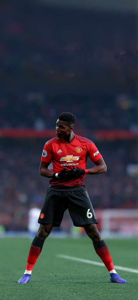 Soccer Players Wallpaper, Pogba Wallpapers, Pogba Manchester United, Wallpapers Football, Players Wallpaper, Football Players Photos, Haha Photos, Soccer Photography, Football Players Images