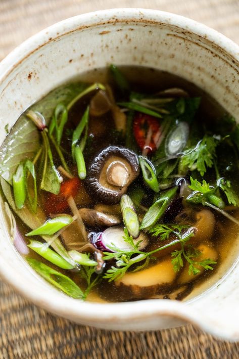 Mushroom and ginger broth recipe Mushroom Broth Soup, Ginger Broth, Mushroom Stock, Mushroom Broth, Dried Mushrooms, Shiitake Mushroom, Green Chilli, Broth Recipes, Mushroom Chicken