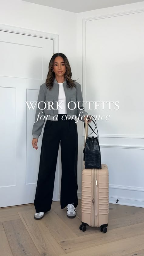 Gen Z Travel Outfit, Chicago Business Outfits, Traveling For Business Outfits, Busy Casual Outfit Women, Business Casual Travel Capsule Wardrobe, Interior Designer Outfit Ideas, Casual Outfits Work Women, Trendy Conference Outfit, Conference Outfits Women Sneakers