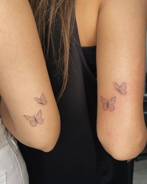 Butterfly Couple Tattoo, Matching Tattoos Love, Henna Tattoos Simple, Best Friends Matching Tattoos, Matching Tattoos Best Friends, Friends Matching Tattoos, Tattoos Best Friends, Butterfly Couple, Pair Tattoos