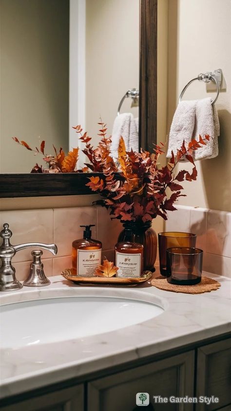 Inspiring Fall Home Decor Ideas to Create a Cozy Autumn Haven - The Garden Style Fall House Decor Bathroom, Fall Decor Ideas For The Home Bathroom, Autumn Decor Bathroom, Fall Home Decor Apartment, Fall Decor Ideas Bathroom, Cozy Fall Decor Bathroom, Fall Theme Home Decor, Fall Decorations Bathroom, Fall Guest Bathroom Decor