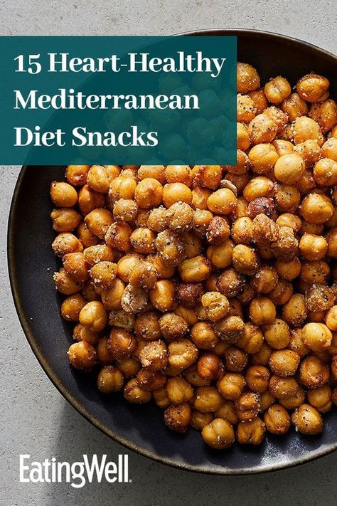 Snacks Aesthetic, Mediterranean Snacks, Mediterranean Diet Snacks, Mediterranean Diet Food List, Mediterranean Recipes Healthy, Cravings Recipes, Mediterranean Diet Recipes Dinners, Heart Healthy Eating, Heart Diet