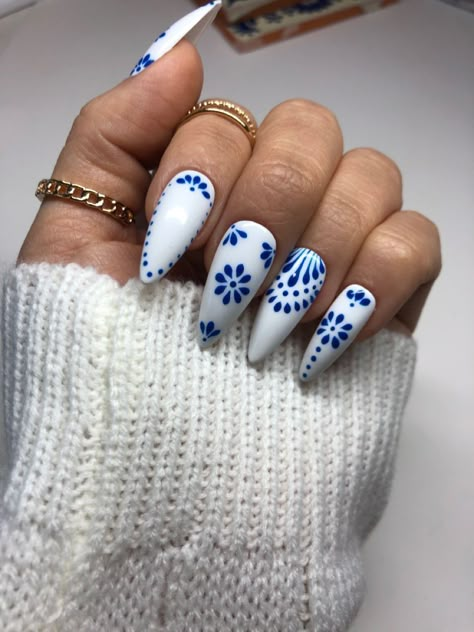 Blue Tile Nail Art, Mexican Inspired Nail Art, Blue Talavera Nails, Mexican Print Nails, Tequila Bottle Nails, Short Mexican Nails, Mexican Embroidery Nails, Greek Themed Nails, Mexican Acrylic Nails Design