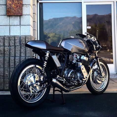 Cafe Racer Kits, Ducati Cafe Racer, Cafe Racer Magazine, Track Motorcycle, Flat Track Motorcycle, Motorbike Design, Cb 750, Honda Cb750, Honda Cb