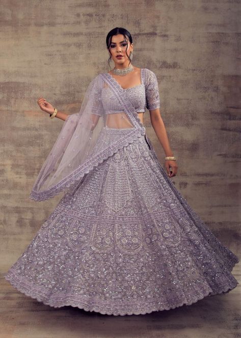 Lehenga For Weddings, Jewellery With Lavender Lehenga, Different Colour Wedding Dresses, Lavender Net Lehenga, Lilac Wedding Lehenga, Unique Colour Lehenga, Lavender Colour Lehenga Design, Lengha Lavender, Fabric For Lehenga Indian Weddings