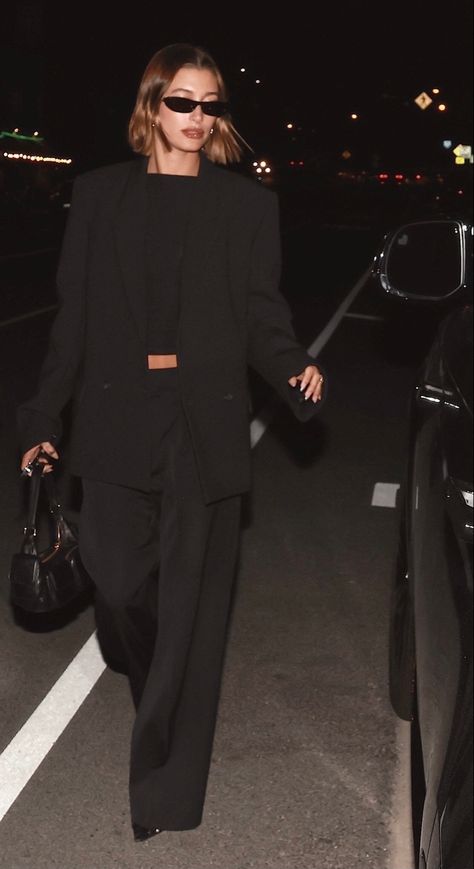 hailey bieber outfit, street style Hailey Baldwin Outfits, Bieber Wedding, Hailey Bieber Wedding, Hailey Bieber Street Style, Hailey Rhode Baldwin, Hailey Bieber Outfits, Outfit Street Style, Hailey Bieber Style, Hailey Baldwin Style