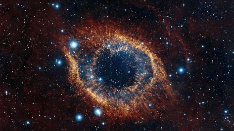 #cosmos #universe helix nebula #helix #stars #nebula #explosion #4K #wallpaper #hdwallpaper #desktop Galaxia Wallpaper, Space Desktop, Graphics Wallpaper, Nebula Tattoo, Iphone Wallpaper Kate Spade, Iphone Wallpaper Inspirational, Nebula Wallpaper, Watercolor Wallpaper Iphone, Helix Nebula