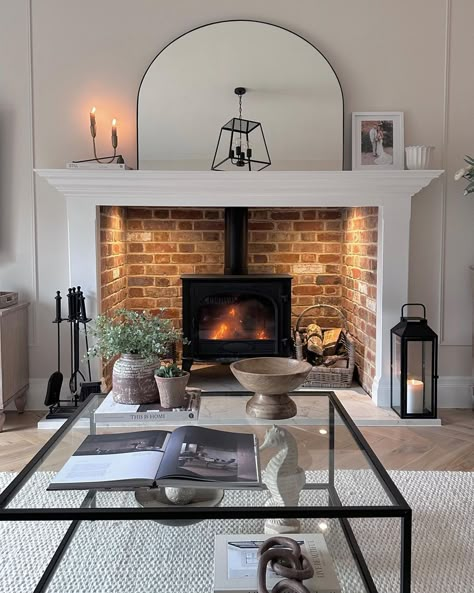 35 Brilliant Mirrors On Fireplace Ideas That You Must Try Room Creative Ideas, Rooms With Fireplaces, Wood Burner Fireplace, Log Burner Living Room, Cottage Fireplace, Living Rooms Ideas, Inglenook Fireplace, Home Decor Ideas Kitchen, White Fireplace