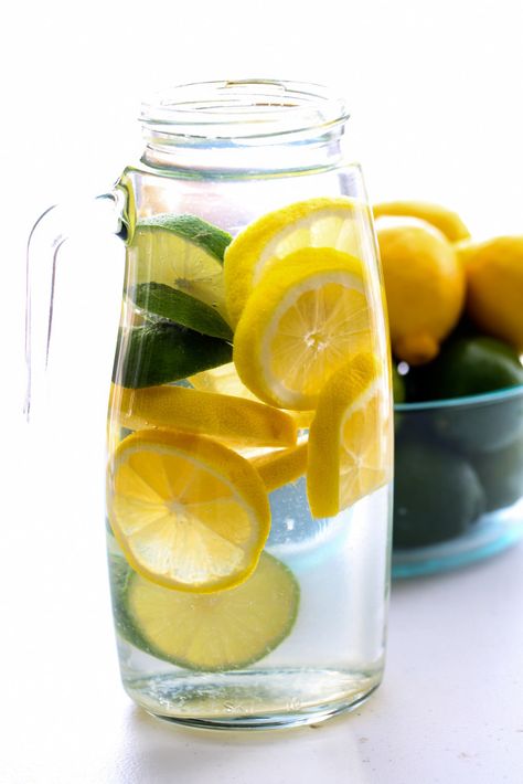 Lemon Water Detox Recipe, Lime Water Recipe, Lemon Lime Water, Recipe Cucumber, Detox Water Fat Burning, Lime Water, Homemade Detox, Full Body Detox, Lime Recipes