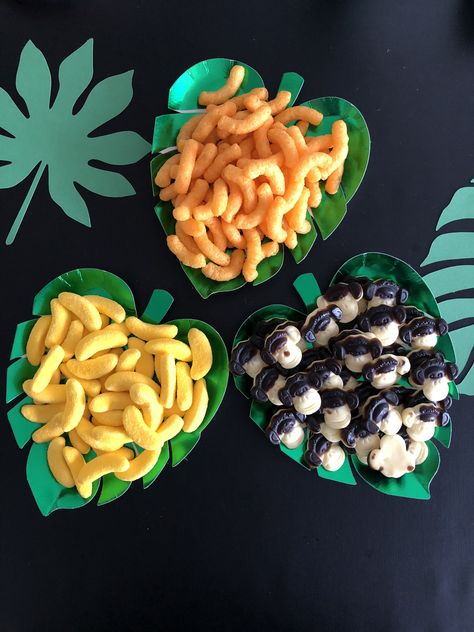 Jungle Book Birthday Party Decorations, Mickey Safari Birthday Party, Tarzan Themed Birthday Party, Bapteme Jungle Safari, Anniversaire Theme Jungle, Jungle Centerpieces Ideas, Tarzan Birthday Party Ideas, Jungle Theme 1st Birthday Party, Lion King Party Ideas