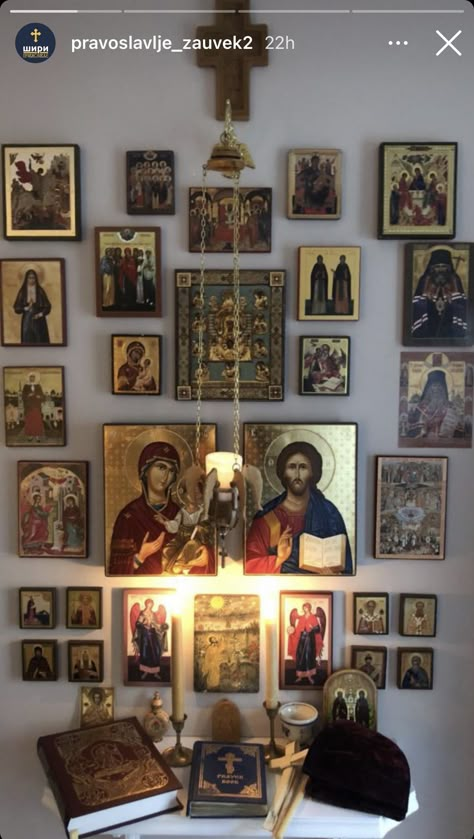 Praying Corner At Home, Prayer Corner Ideas, Catholic Prayer Corner, Praying Corner, Orthodox Home, Icon Corner, Home Altar Catholic, Prayer Room Ideas, Orthodox Prayers