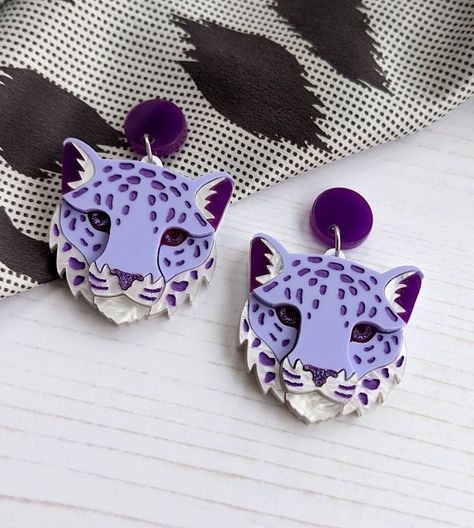 Panda Jewelry, Grandma Style, Laser Cut Wood Crafts, Grandma Fashion, Magical Rainbow, Acrylic Earring, Diy Clothes Design, My Fashion, Acrylic Designs