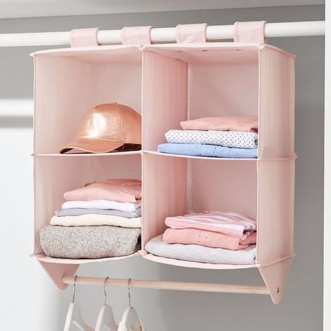 Dorm Jewelry Storage, Dorm Room Space Savers, Chic Dorm Room, Elegant Dorm Room, Luxury Dorm Room, Chic Dorm, Dorm Necessities, Dorm Closet, College Dorm Room Inspiration