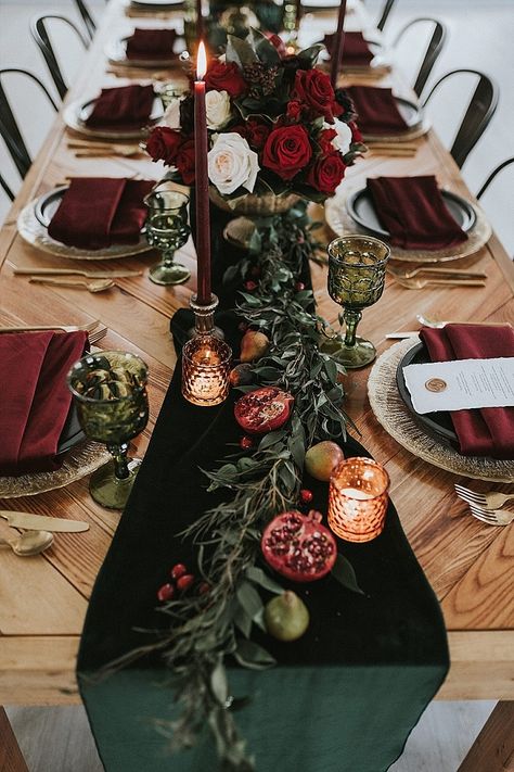 'Velvet Dream' Dark, Moody and Luxurious Wedding Inspiration - Boho Wedding Blog Dark Moody Thanksgiving, Elegant Black Table Setting, Burgundy And Gold Wedding Reception Wedding Table Decor, Edgy Wedding Centerpieces, Emerald Plum And Burgundy Wedding, Wine Red Table Setting, Moody Romantic Tablescape, Velvet Christmas Table Setting, Champagne And Wine Wedding Theme