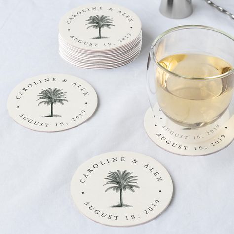 Palm Beach Wedding Aesthetic, Tropical Wedding Details, Chic Tropical Wedding, Modern Tropical Wedding Decor, Tropical Chic Wedding, Classic Beach Wedding, Destination Wedding Reception Decor, Cuban Wedding, Chic Beach Wedding