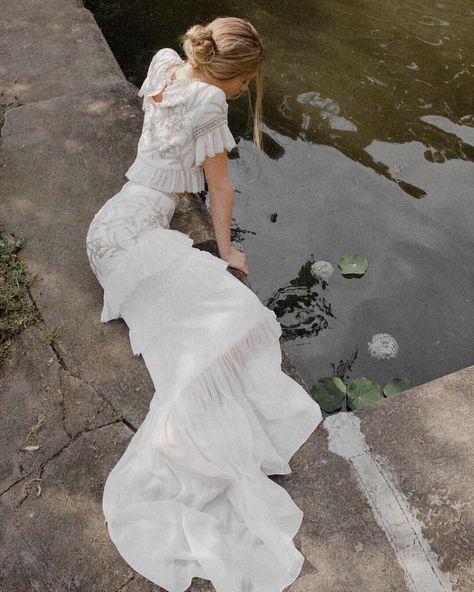 WEDDING INSPIRATION | LOVE on Instagram: “Femme de la Campagne // SS/19 CAMPAIGN ✨ • Drawing inspiration from fields of wild flowers in the South of France, the gowns of Femme de la…” Wedding Dream Dress, Long Wedding Gown, Ethereal Girl, Bo And Luca, Cottagecore Wedding, Everyday Photos, Hopelessly Devoted, Cape Cod Wedding, Boho Wedding Dresses