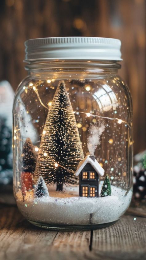 Mason Jar Christmas Snow Globes, Snow Jars Christmas, Dollar Tree Globe Crafts, Diy Mini Snow Globe, Diy Christmas Globes, Diy Snow Ornaments, How To Make A Snow Globe Diy, Diy Clear Glass Ornament Ideas, Paper Snow Globe Craft