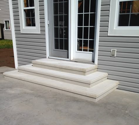 Cement Steps, Patio Stairs, Front Door Steps, Front Porch Steps, Porch Stairs, Brick Steps, Cement Patio, Concrete Patio Designs, Patio Steps