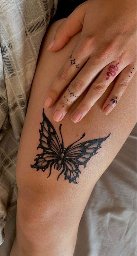 Delicate Grunge Tattoo, Butterfly Tattoo For Leg, Upper Leg Tattoos For Women Thigh Tat Butterfly, Edgy Butterfly Tattoo Designs, Black Goth Tattoo, Thigh Goth Tattoo, Tattoo Butterfly Thigh, Goth Star Tattoo, Goth Snake Tattoo