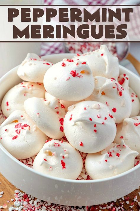 These Peppermint Meringues are perfect for gift giving or on a cookie tray! They are super budget-friendly and they're so easy to make! Peppermint Meringue Cookies, Peppermint Baking, Peppermint Meringue, Gluten Free Christmas Treats, Cookies Peppermint, Peppermint Meringues, Peppermint Treats, Chunky Chef, Flourless Cookies