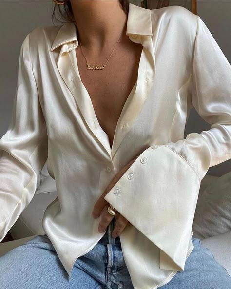 abri. on Twitter: "sophisticated look… " Silk Blouse Outfit, White Satin Blouse, Pinterest Trends, Couture Mode, Fashion Weeks, Mode Inspo, Satin Blouse, Looks Chic, 가을 패션