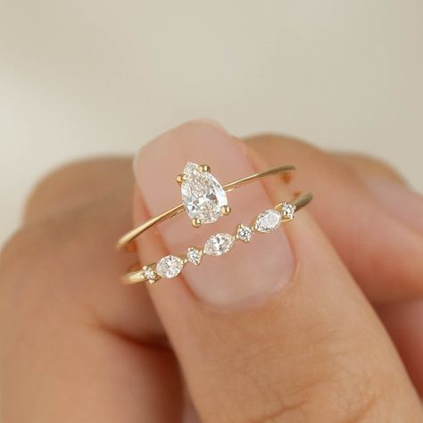 Dainty studs