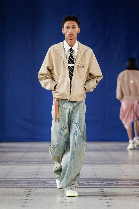 Namesake Spring 2025 Men’s Collection at Paris Fashion Week Denim 2024, Outfit Uni, Business Core, Runway Men, Paris Fashion Week Men, Retro Bike, Denim Men, Menswear Runway, Spring Styles