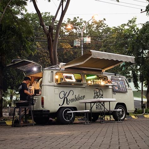 Kombi Food Truck, Food Truck Events, Coffee Food Truck, Mobile Cafe, Coffee Trailer, Mobile Food Cart, Street Coffee, Mobile Food Trucks, Coffee Truck