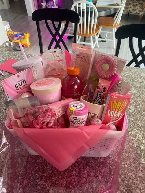 50+ Christmas Gift Basket Ideas for Friends and Family - HubPages Cute Friend Basket Gifts, Gift Basket Pink Theme, Cheap Cute Birthday Gifts Friends, Xmas Basket Gift Ideas For Best Friend, Baskets To Make Your Best Friend, Color Party Pink Basket, Gift Basket Ideas Pink Theme, Pink Baskets Gifts, Bsf Birthday Basket