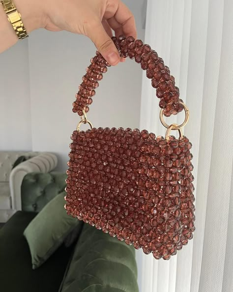 🤎 Beads Purse Design, Handmade Beaded Bags, Beads Purse Diy, Bag Beads Handbags, Crystal Bags Handbags, Bead Bags Designs, Crystal Beads Bag, Diy Bead Bag, Bead Bag Designs