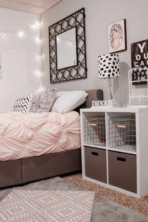 Tumblr Room Inspiration, Modern Teen Room, Decor Ikea, Teen Girl Bedroom, Girl Bedroom Designs, Design Room