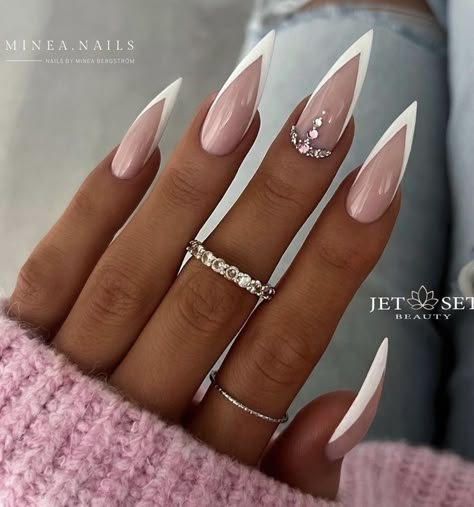 French Stiletto Nails, White Stiletto Nails, Pink Stiletto Nails, Stilleto Nails Designs, Long Nail Designs, Nails Design With Rhinestones, Stiletto Nails Designs, Luxury Nails, Chic Nails