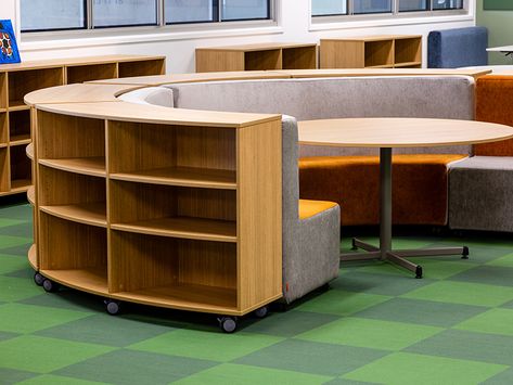 School Lobby, Educational Furniture, Ergonomic Furniture, Group Office, Classroom Essentials, Auditorium Seating, 21st Century Classroom, Classroom Desk, Flexible Furniture