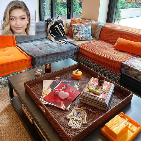 Gigi Hadid Shows Off Unique N.Y.C. Apartment She Spent 'All of Last Year Designing' Gigi Hadid House, Eccentric Decor, Manhattan Apartment, New York City Apartment, New York Homes, Vogue Living, Glam Room, New York Apartment, City Apartment