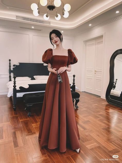 Korean Long Dress, Wedding Gaun, Long Dress Korean Style, Farewell Dresses, Gaun Koktail, Long Sleeve Maxi Dresses, Bridesmaid Dresses Long Chiffon, Simple Frocks, Dresses For Ladies