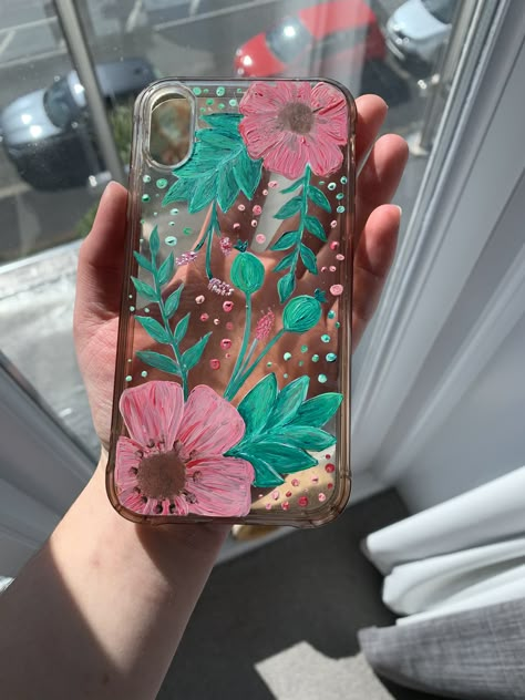 Acrylic Painting Phone Case, Painted Phone Case Diy Acrylic, Phone Case Acrylic Paint, Phone Cover Painting Acrylic, Mobile Case Painting, Hand Painted Phone Case, Painted Iphone Cases, Phone Case Painting, Acrylic Phone Case