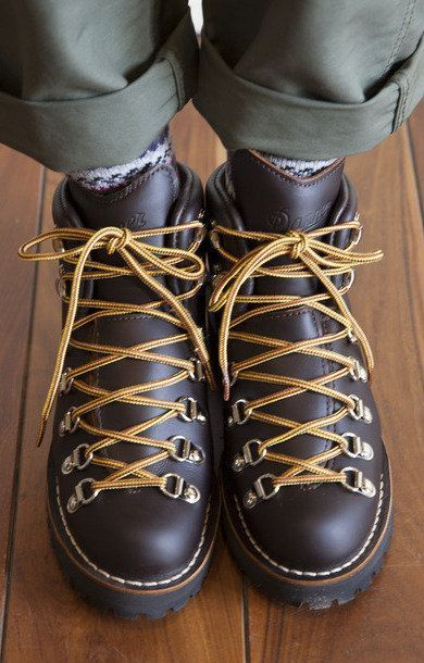 Hiker Boots Outfit, 80s Hiking, Danner Boots Men, Danner Hiking Boots, Nb Shoes, Boots Outfit Men, Futuristic Shoes, Danner Boots, Men Boot