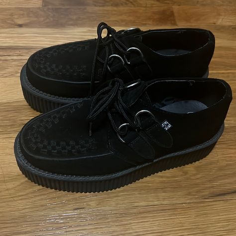 Almost Brand New T.U.K Creepers. Super Comfy! Us Men 3. Eu36. Fits Like A Women’s 6. Open To Offers! Platform Creepers Outfits, Creeper Shoes Outfit, Tuk Shoes, Creepers Shoes Outfit, Demonia Creepers, Tuk Creepers, Suede Creepers, Puma Creepers, Shoes Png